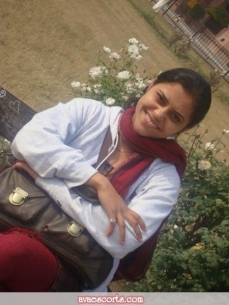 Escort sakshi
