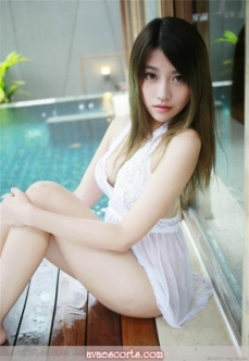 Escort Ella
