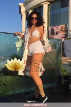 Escort Frida