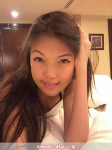 Escort KIM
