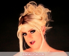 Escort TRACEY KELLY