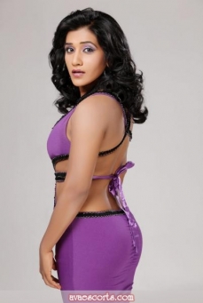 Escort Riya 