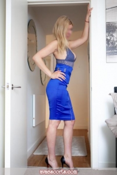 Escort Dana