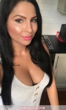 Escort Cleo