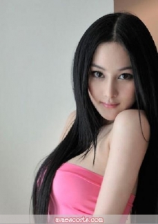 Escort Selina