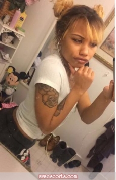 Escort Tiny