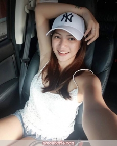 Escort Janine